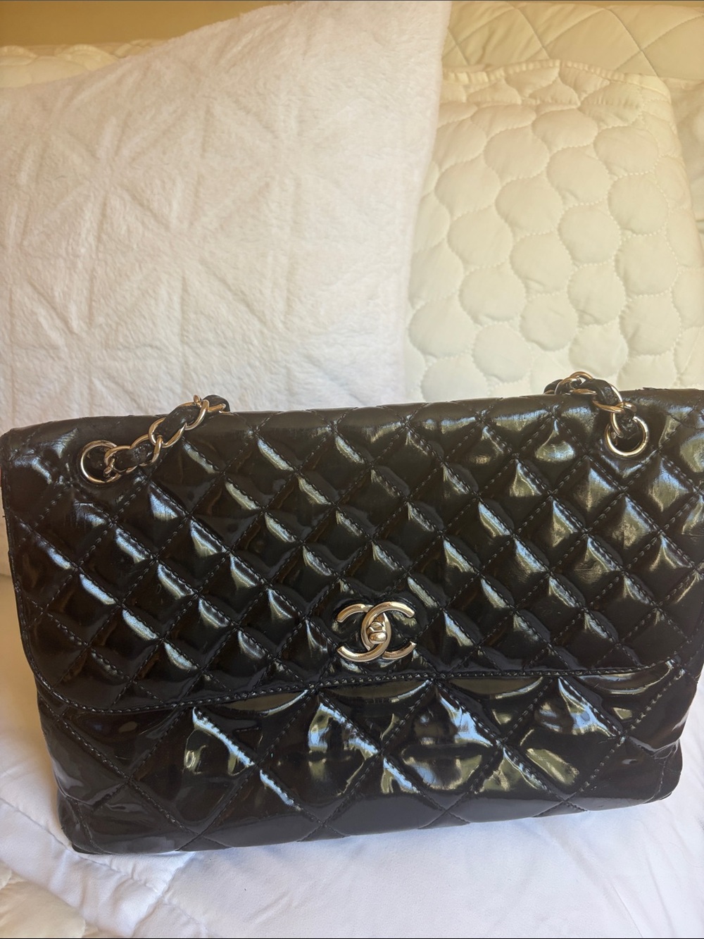 CHANEL Black Quilted Patent Leather Shoulder Bag with Gold Chain